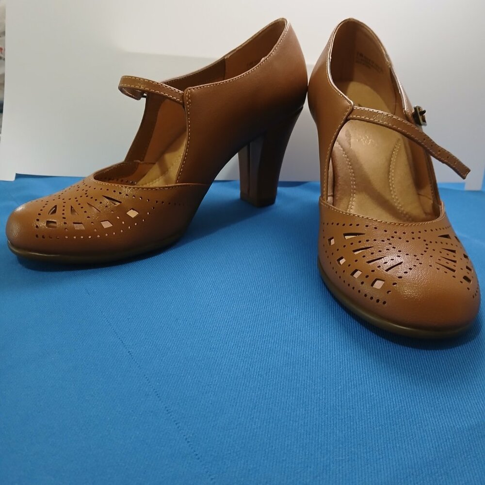 Aerosoles Rose of Fate Tan 292 Size 7W